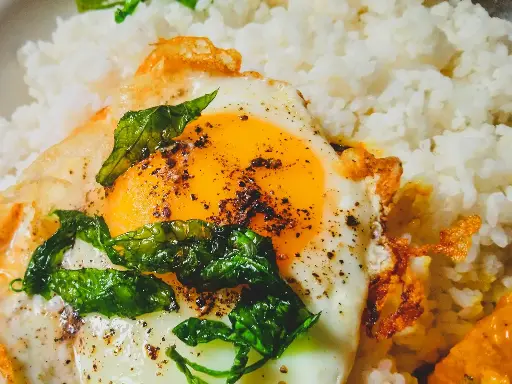 Stir-Fried Seasonal Veggies with Rice & Fried Egg